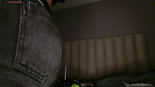 Megan_mooree_ live sex cam