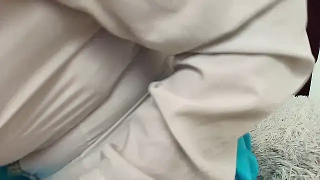 katherine_blair's cam snapshot