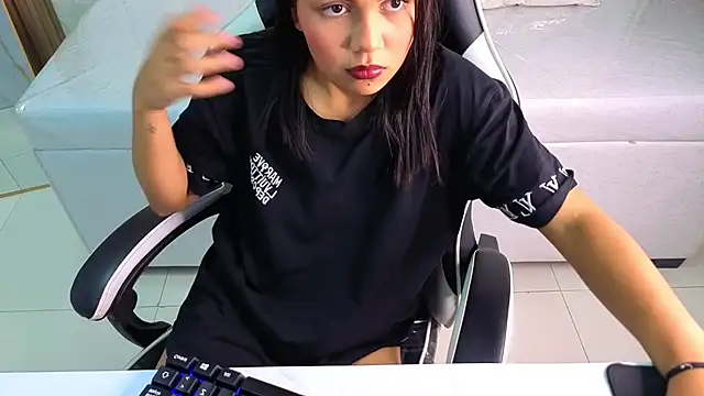 Maddy_Danson_Tx's cam snapshot