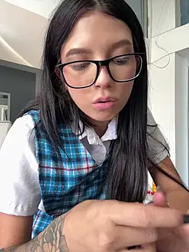 l0lita_sweet live sex cam