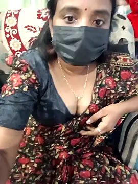 Tinarosy13 live sex cam