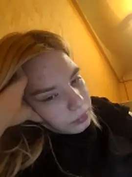 EsterSteele's cam snapshot