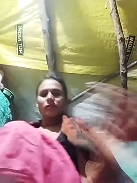 Cuty_priti's cam snapshot