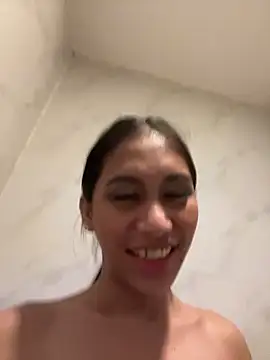 bigmeatcock_luna live sex cam