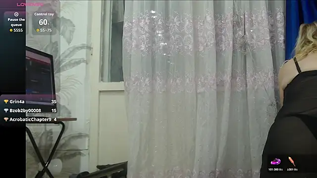 CamDiva113 live sex cam