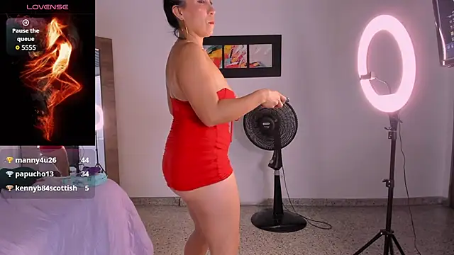 AmberJoyMilf's cam snapshot