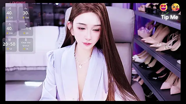 Liora- live sex cam