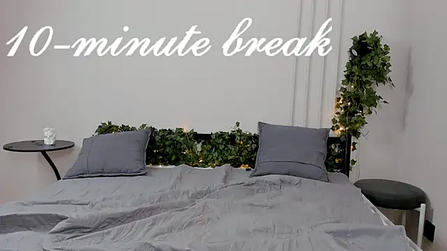 AnikaVelour's cam snapshot