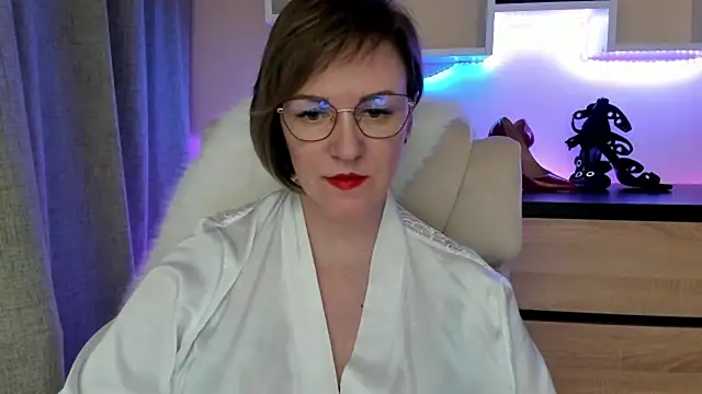 feliziaDesire's cam snapshot