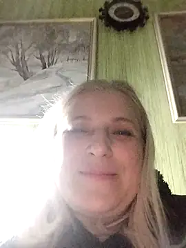 NyushaLollipop's cam snapshot