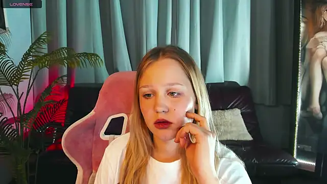 FallenLane's cam snapshot