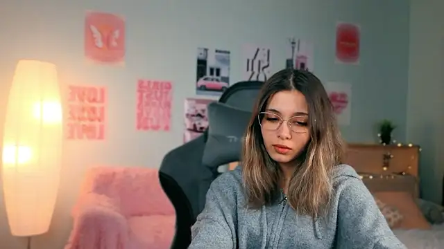 dinnerwithflowers's cam snapshot