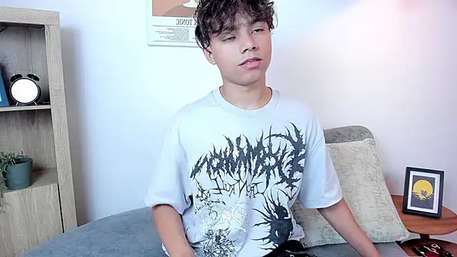 Honeymoon_sariel's cam snapshot