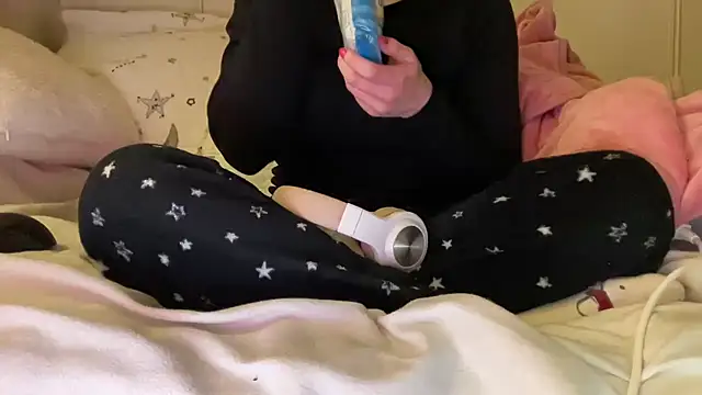 18yoteenvirgin's cam snapshot