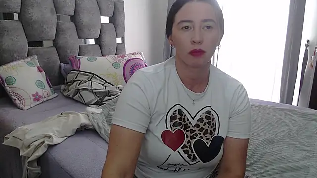 sara_hott_1's cam snapshot