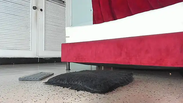 MAISE_HILL1's cam snapshot