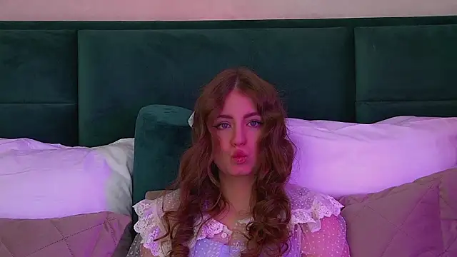 SofiaSarvain live sex cam