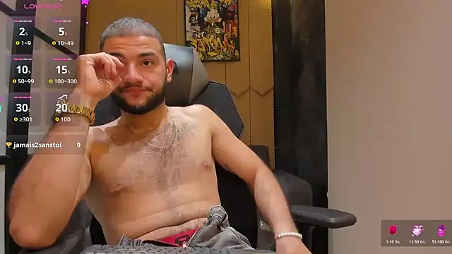 MaximusClark live sex cam