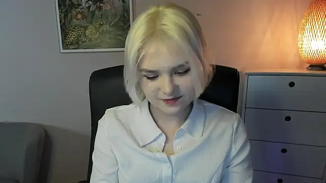 SweetLilyxo's cam snapshot