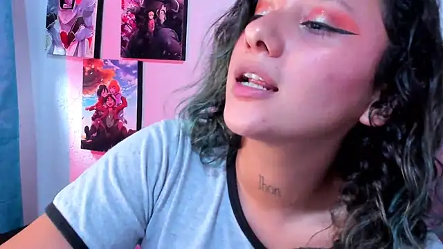 Mila_nixon02 live sex cam