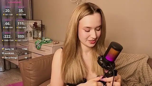 KristleKirst live sex cam