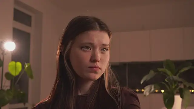 EleniRoeber live sex cam