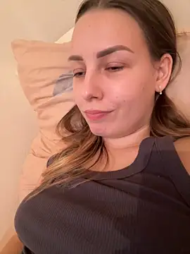 Mia_shy1's cam snapshot