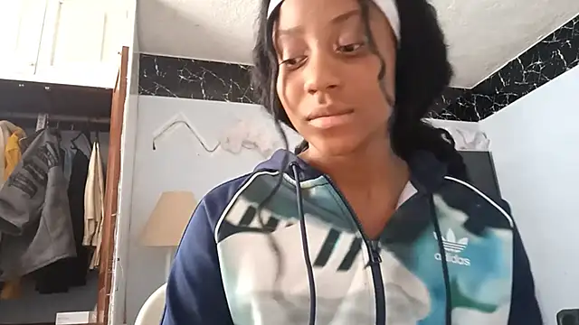 ChristalAkoni's cam snapshot