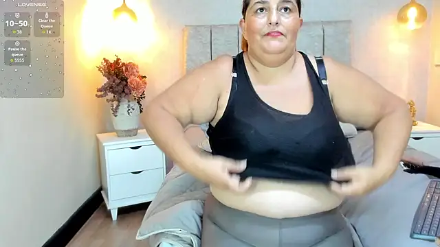 zara_milf live sex cam