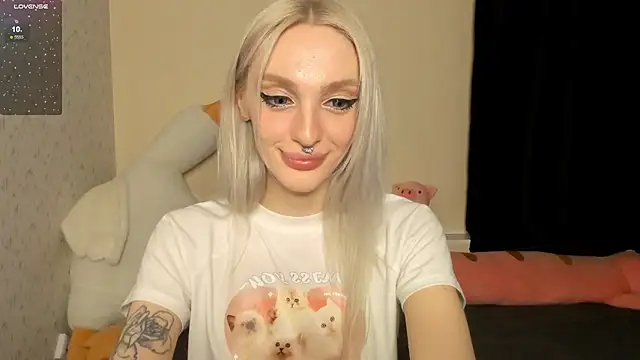 succubantra live sex cam