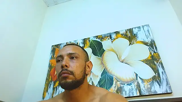 Thiago_Summers live sex cam