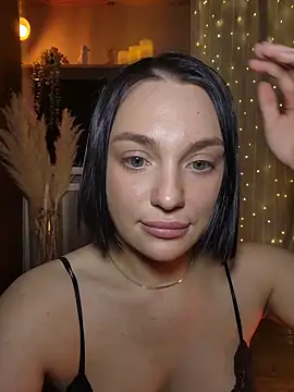 HotDevilGirl_'s cam snapshot