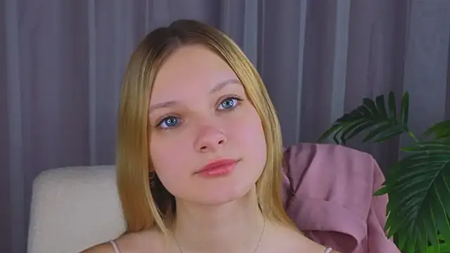 TinaMonaldi's cam snapshot