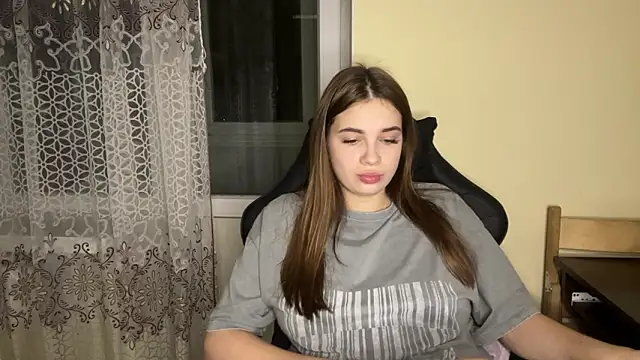 SoftIris_'s cam snapshot