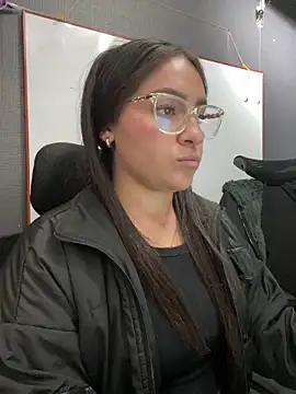 Alyha_Cortes's cam snapshot