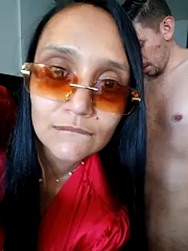 Esmeralda333's cam snapshot