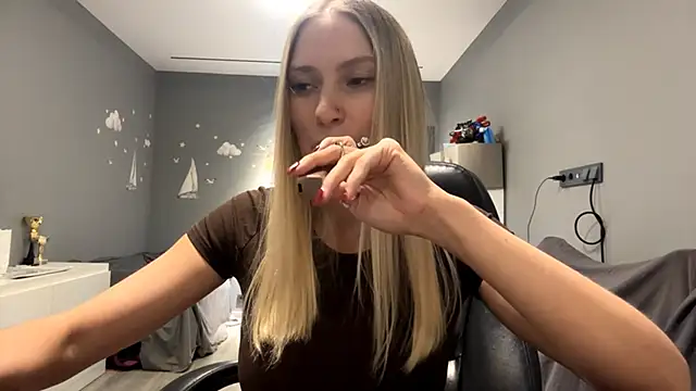 SoftnessMila's cam snapshot