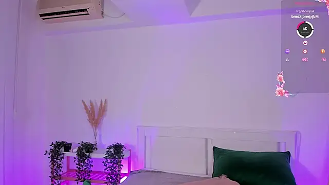 Amira_Blussh's cam snapshot