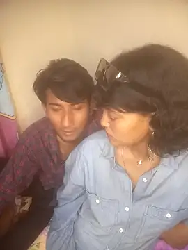 Freakingromance's cam snapshot