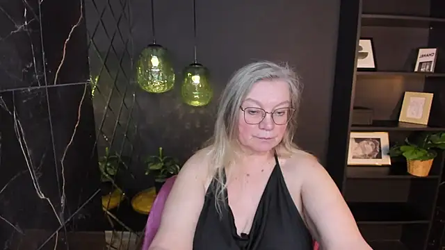 NataliMellow live sex cam