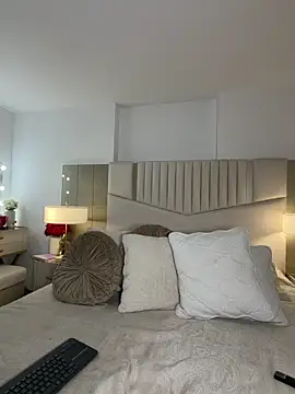 _laura_02's cam snapshot