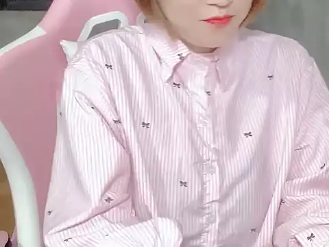 TranOanh999's cam snapshot