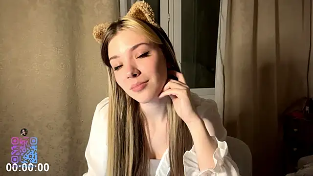 Kimi_Luckman live sex cam