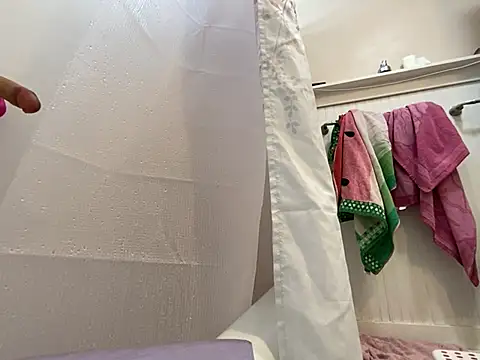 Squirtlegir1's cam snapshot