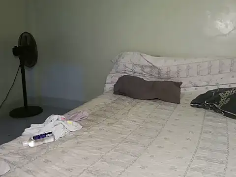 TeaseNPlease_13's cam snapshot