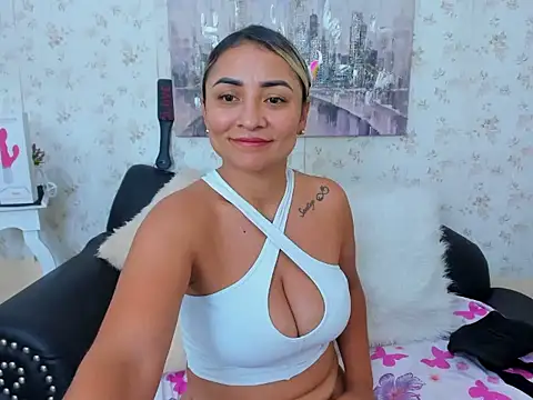 milf_bigass_ live sex cam