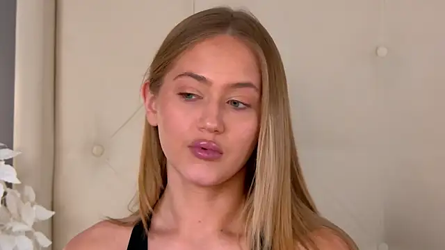 ur_wet_dreams's cam snapshot