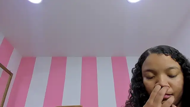 ISABELLA_020's cam snapshot