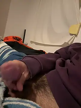 CubanHotMilk21 live sex cam