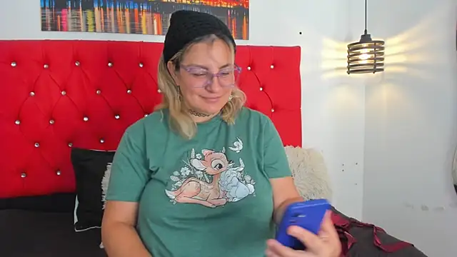 carolinacrus01's cam snapshot